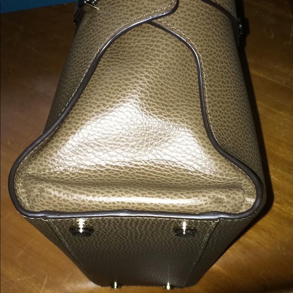 Henri bendel satchel - Picture 5 of 5